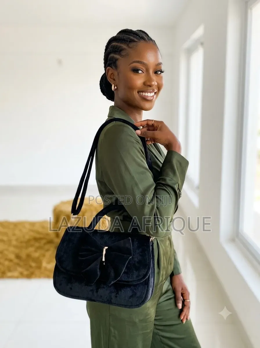 Sandra Body Bag