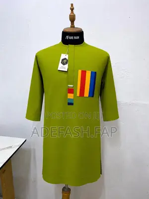 Men’s Premium Green Senator Kaftan With Multicolor Pocket Design