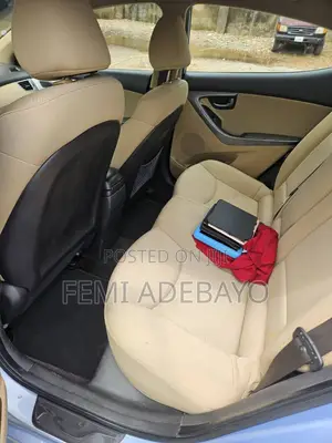 Hyundai Elantra 2011 Green