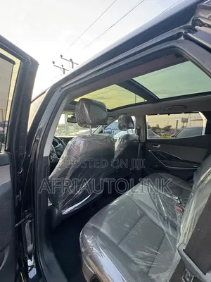 Hyundai Santa Fe Limited 4dr SUV (3.3L 6cyl 6A) 2014 Black