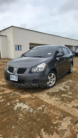 Pontiac Vibe 2010 Gray