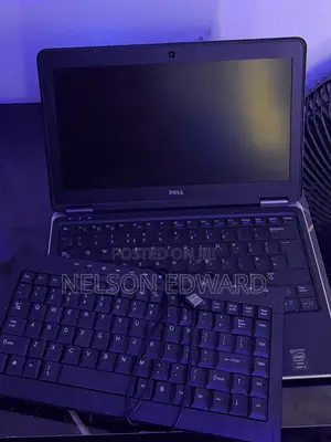 Laptop Dell Latitude E7240 8GB Intel Core i5 SSD 256GB