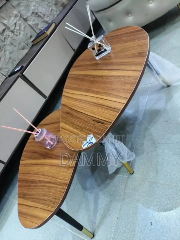 2-in-1 Nesting Coffee Table