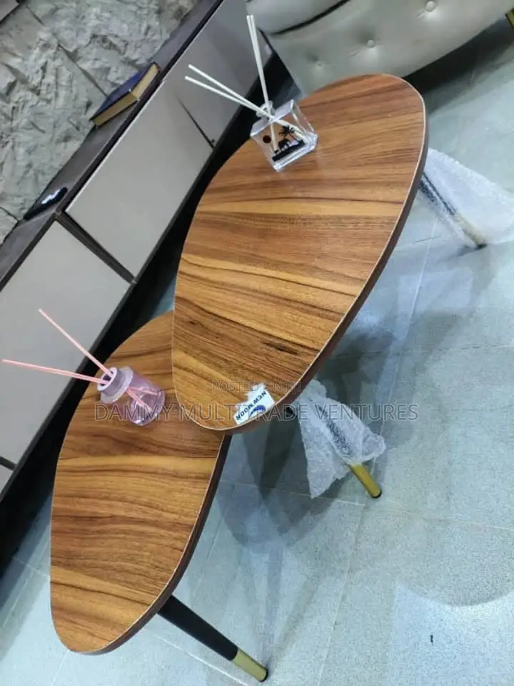 2-in-1 Nesting Coffee Table