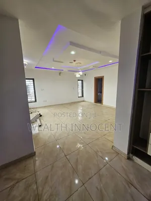 6bdrm Duplex in Zone B for rent