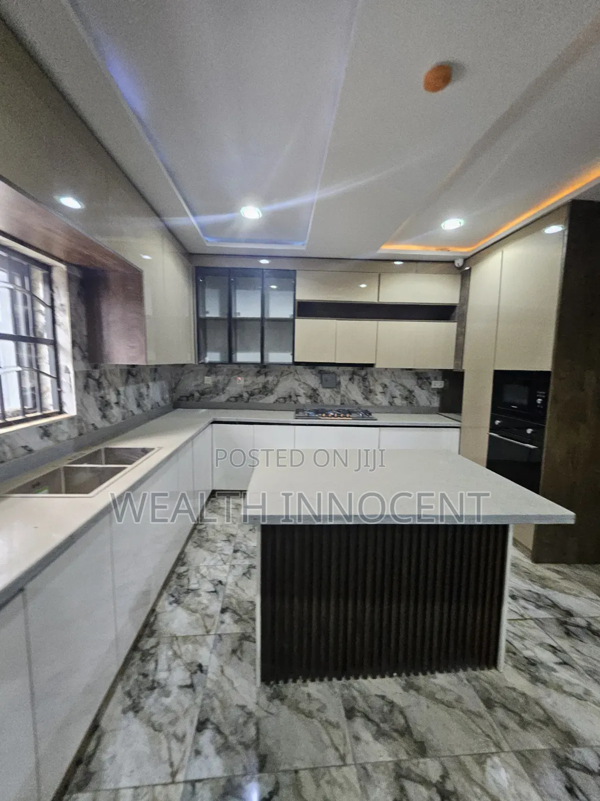 6bdrm Duplex in Zone B for rent
