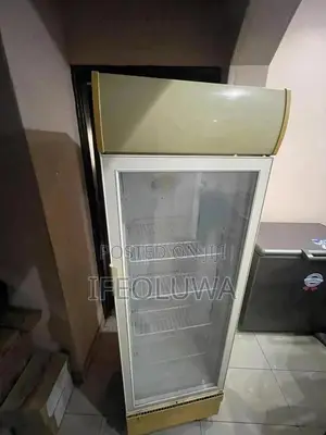 A Display Chiller Fridge, Beaverage Display Cooler.