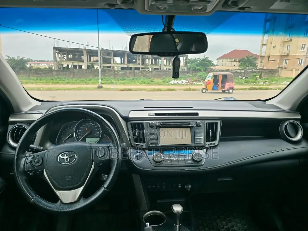 Toyota RAV4 2015 Red