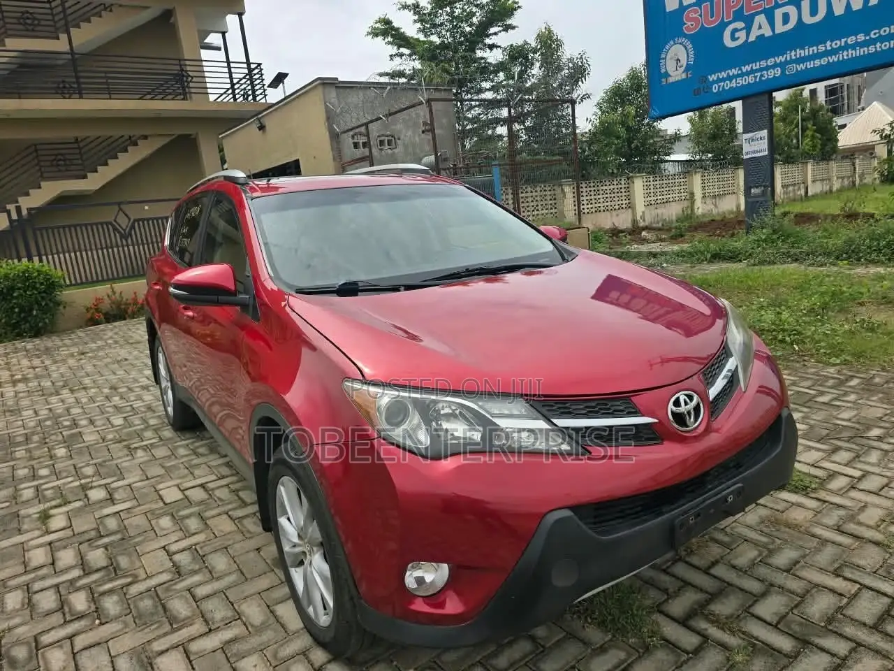 Toyota RAV4 2015 Red