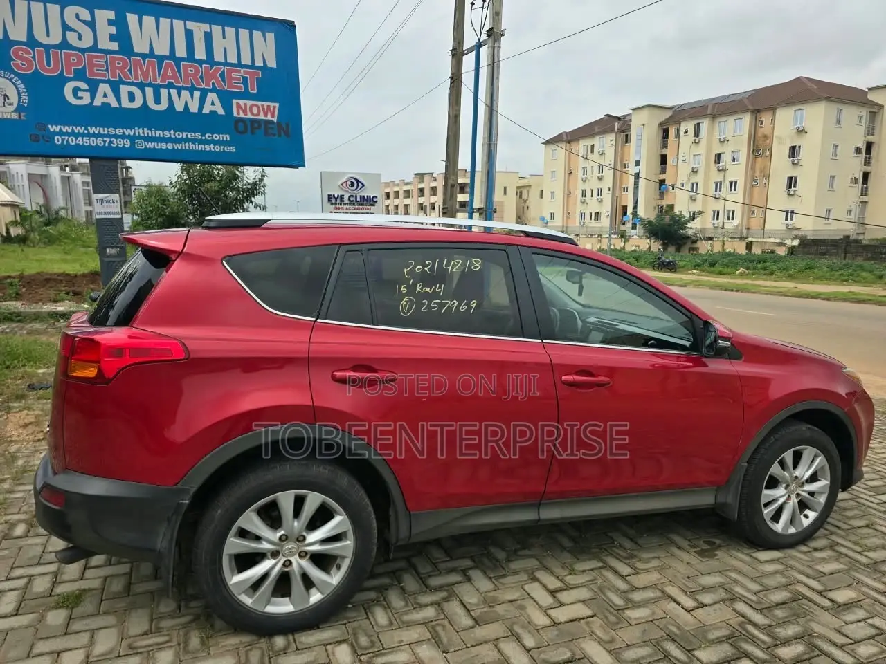 Toyota RAV4 2015 Red