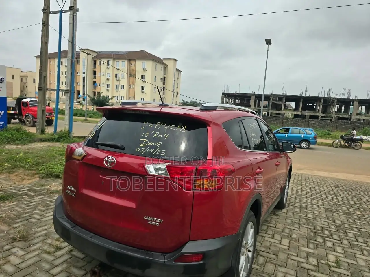 Toyota RAV4 2015 Red