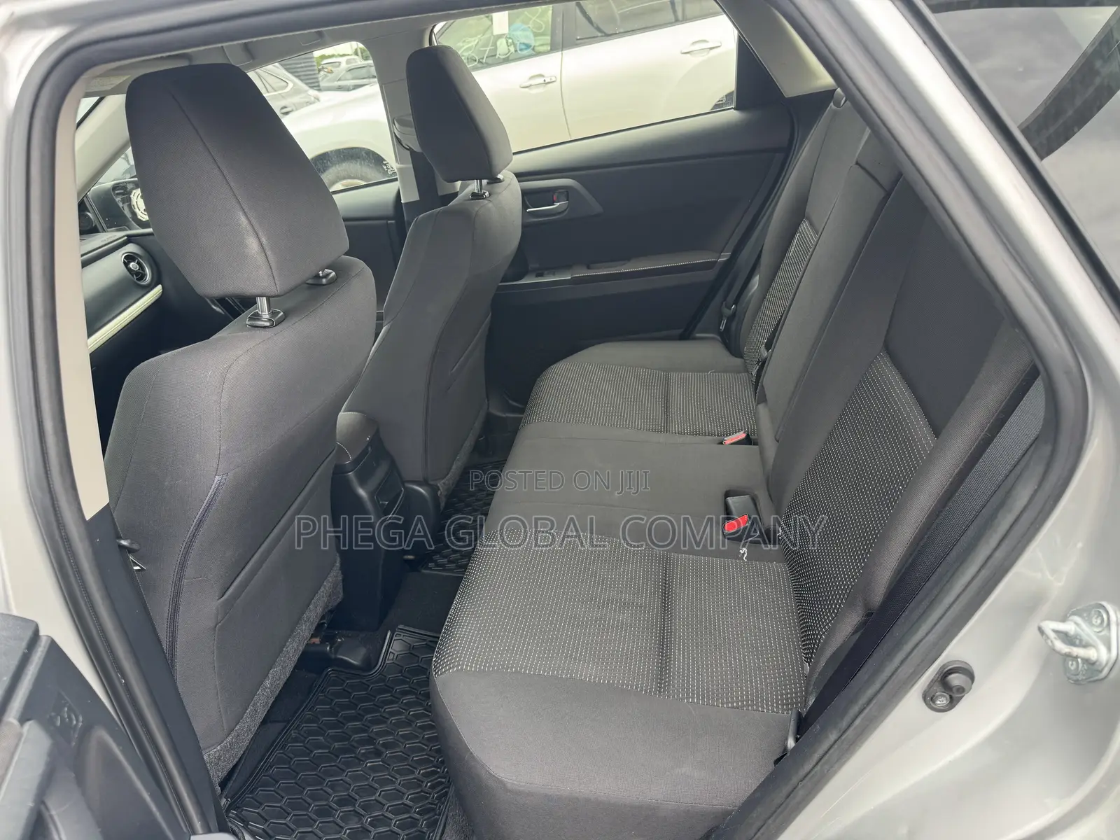 Toyota Corolla 2018 Silver