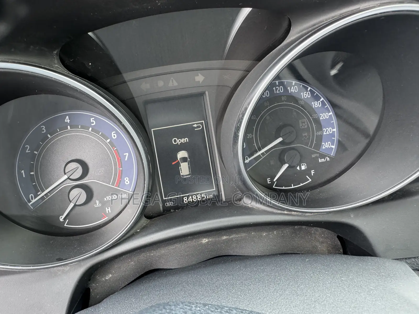 Toyota Corolla 2018 Silver