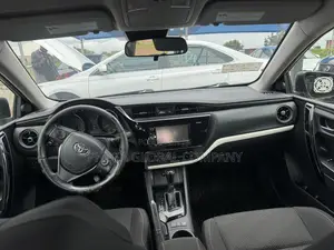 Toyota Corolla 2018 Silver