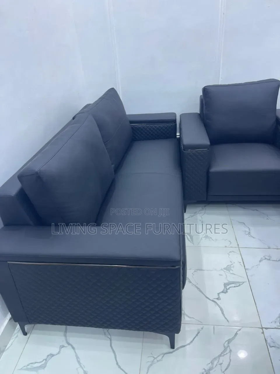 Sofa Leather Chairs by 5Seaters (3+1+1)