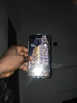 Apple iPhone 15 Plus 128 GB Green
