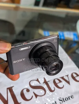 Sony Cyberrshot DSC-W830 20.1 Megapixel HD Digital Camera