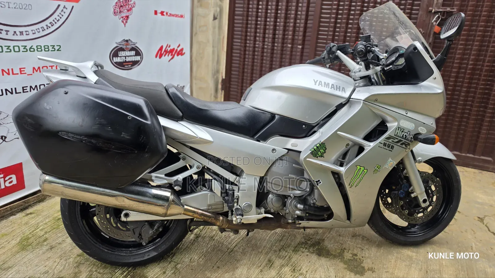 Yamaha 2005 Gray