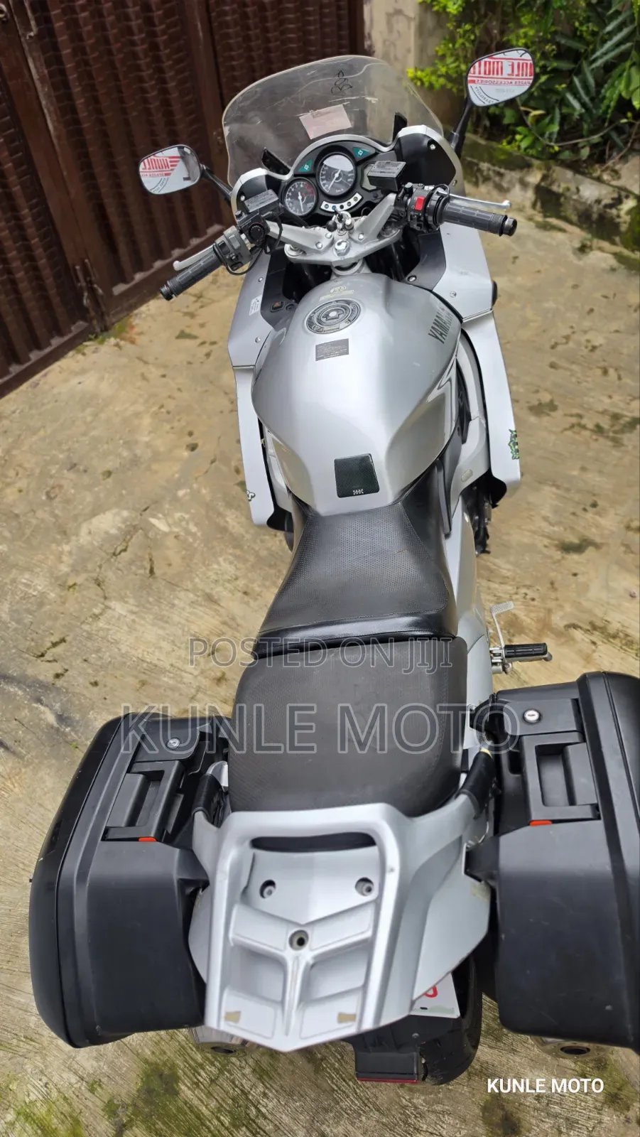 Yamaha 2005 Gray