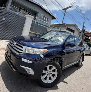 Toyota Highlander Limited 3.5l 4WD 2013 Blue