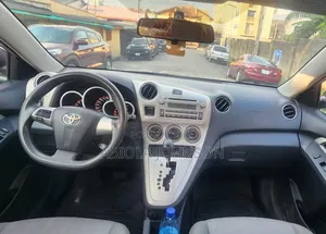 Toyota Matrix 2011 Silver