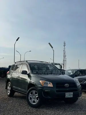 Toyota RAV4 2010 Green