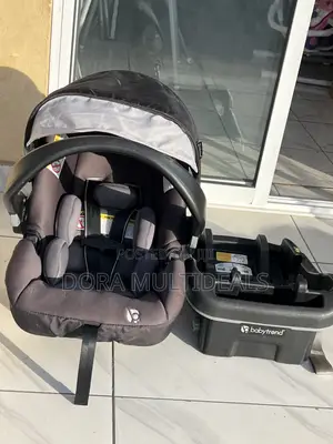 Baby Trend Solid Imported Well Padded Infant Carrier Car Seat