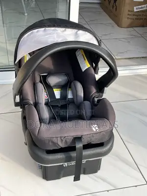 Baby Trend Solid Imported Well Padded Infant Carrier Car Seat