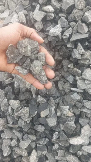 Black Stone Chippings Daily Delivery in Bulk