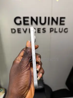 Apple iPhone 16 128 GB Silver