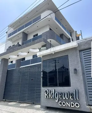 3bdrm Apartment in Lekki Phase 1 for rent