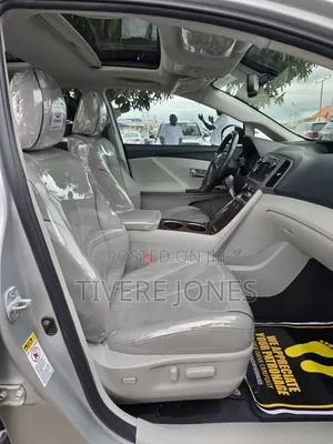 Toyota Venza V6 2010 Silver