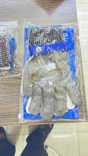 Iron Mesh Glove