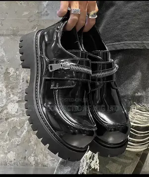 UrbanEdge Men’s Black Patent Leather Platform Buckle Boots–Fully Boxed
