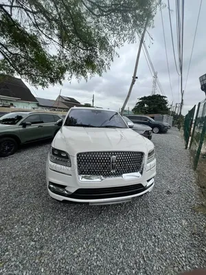 Lincoln Navigator 2018 Green