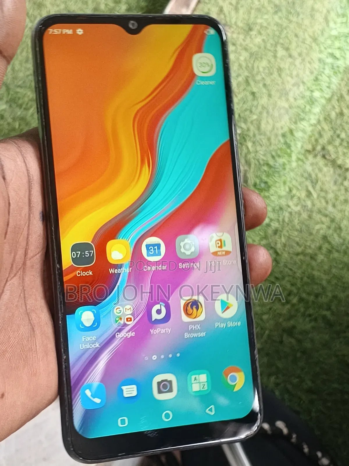 Infinix Hot 8 32 GB Silver