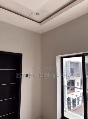 4bdrm Townhouse/Terrace in Gaduwa for sale