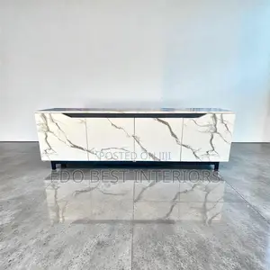 TV Stand Un