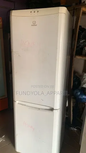 320litiers Indesit Fridge and Freezer