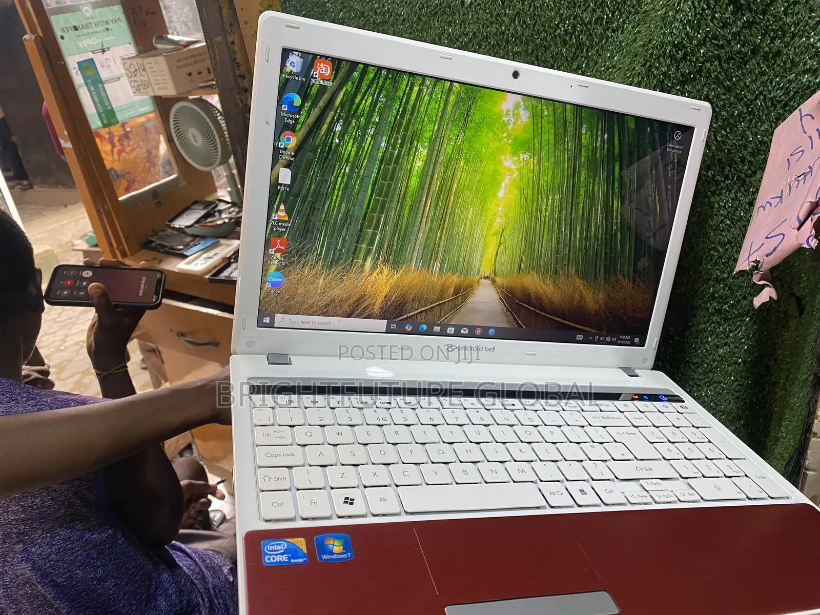 Laptop Packard Bell 4GB Intel Core i3 SSD 128GB