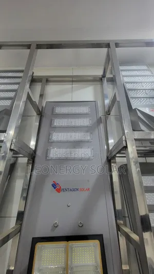 High-Quality Industrial Solar Street Light 4-Eye Straight