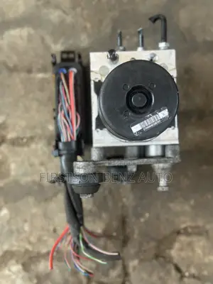 Mercedes Benz Glk350 W204 Abs Module