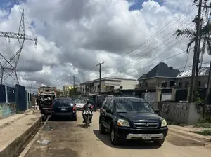 Plot Facing Major Road