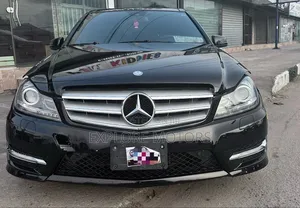 Mercedes-Benz C350 2013 Black