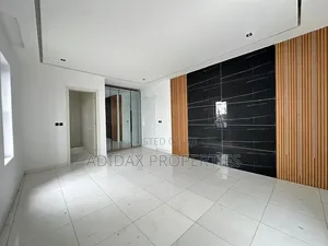 5bdrm Duplex in Royal Pine, Chevron for rent