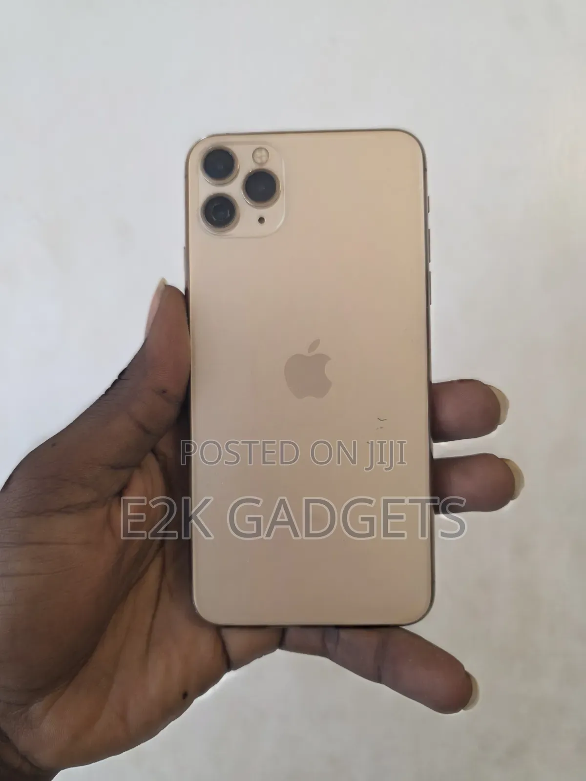 Apple iPhone 11 Pro Max 64 GB Gold