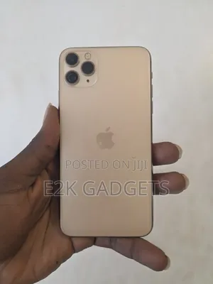 Apple iPhone 11 Pro Max 64 GB Gold