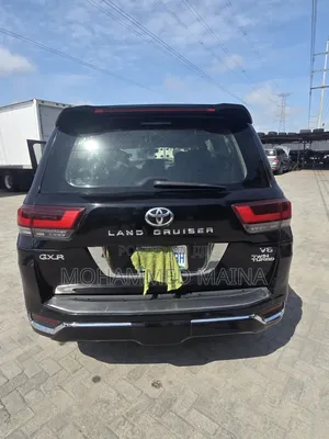 Toyota Land Cruiser 2012 Black