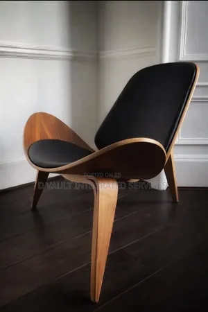 Visitors Chair / Exquisite Arm Chair