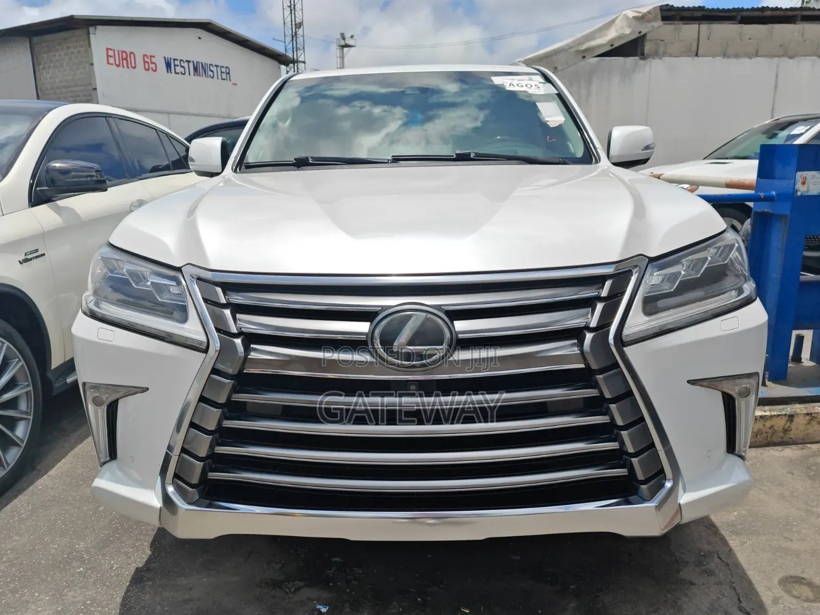 Lexus LX 2019 White